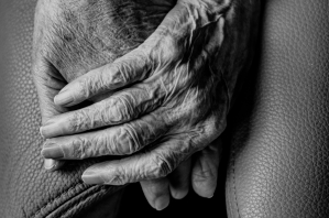 elderly couple hands