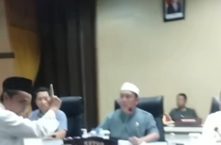 Officials vow to withdraw permit for Christian school in Indonesia