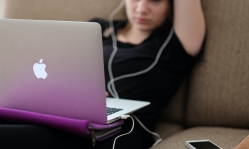 Ofcom sets out guidance for porn age verification