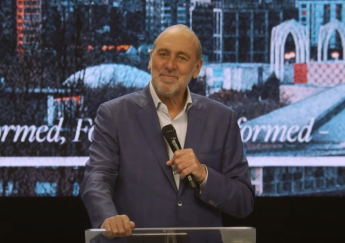 Brian Houston announces plans for online ministry and new church in 2024