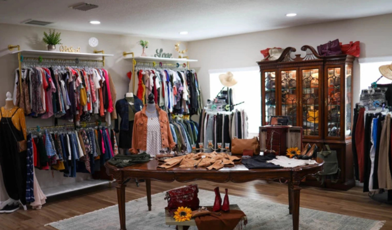 Fashion boutique and Christian ministry helping hundreds of girls in foster care