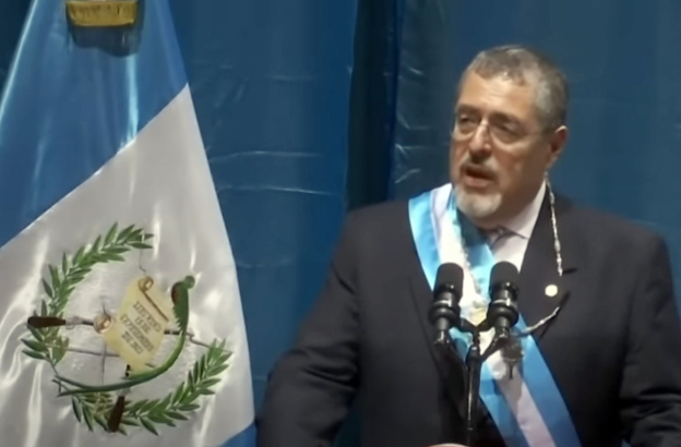 Arévalo sworn in as Guatemala's new president on a tense and complicated day
