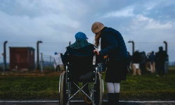 Religious unpaid carers have better health, study finds