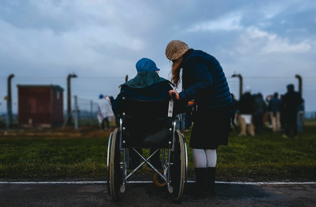 Religious unpaid carers have better health, study finds