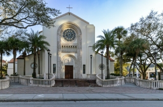 US Catholic bishops warn 'lives of people of faith' at risk in 2024