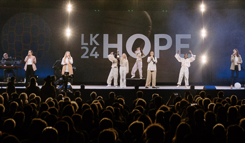 German congress attracts 7000 participants, emphasizes digital mission as 