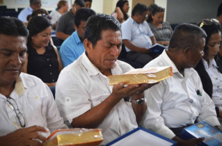 QR Bible distribution encourages pastors, isolated communities in Ecuador amid violence and natural disasters 