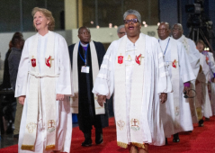 Global Methodist Church reacts to UMC votes to allow LGBT clergy, same-sex weddings