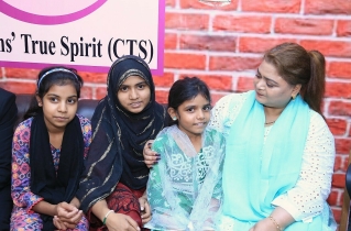 Christian parents regain custody of three girls in Pakistan 