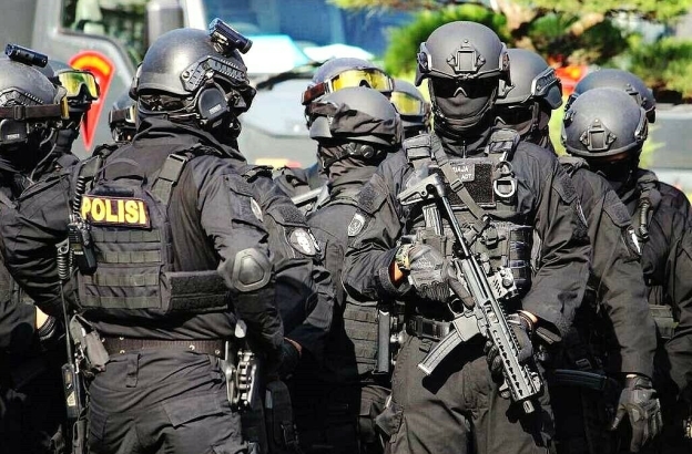 Seven arrested in Indonesia for terrorist threats against pope