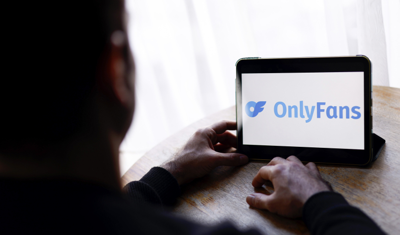 Child safety experts put pressure on Australian gov't, tech sector to stop online child exploitation, say churches 'play a critical role'