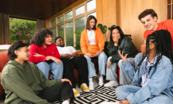Alpha launches revamped course to reach Gen Z: 'when the world gets darker, Jesus shines brighter'