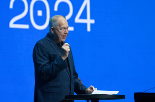 Lausanne 4: Billy Wilson challenges participants to be 'accelerated' by the Holy Spirit just as believers in early church