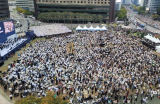 2.1M Korean Christians estimated at joint worship service to affirm family, oppose gay marriage, pray for nation