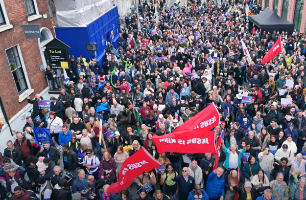 Thousands participate in first ever “March for Jesus” in Dublin to share hope of the gospel, pray for Ireland