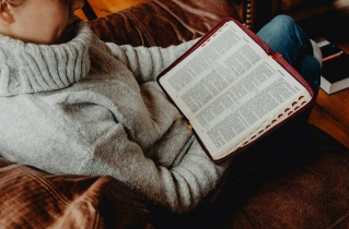 Scripture-engaged adults have lower levels of loneliness than Bible disengaged: study