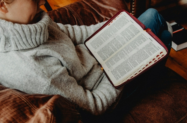 Scripture-engaged adults have lower levels of loneliness than Bible disengaged: study