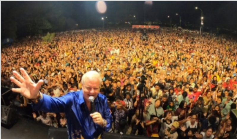 Muslims in Indonesia protest evangelists at gospel event