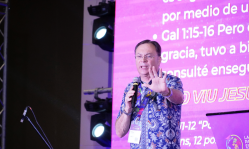 ‘We are the early church’, says Rafael Canadá at COMIBAM2025 as he confronts modern church model