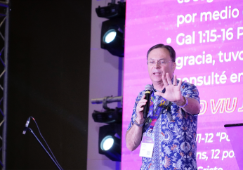 ‘We are the early church’, says Rafael Canadá at COMIBAM2025 as he confronts modern church model