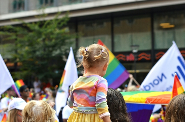 HHS releases 400-page report denouncing puberty blockers, sex-change surgeries for minors