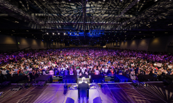 Franklin Graham preaches in London as thousands reportedly turned away from packed evangelism event