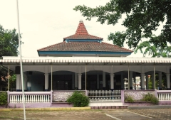 Muslim mob disrupts Christian retreat in Indonesia