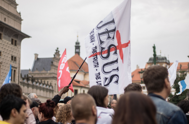 Prague March for Jesus draws crowds of hundreds with British evangelist Daniel Chand preaching the gospel