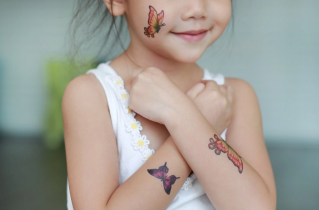 Initiative seeks to ban tattoos and body piercings for minors in Nuevo León, Mexico
