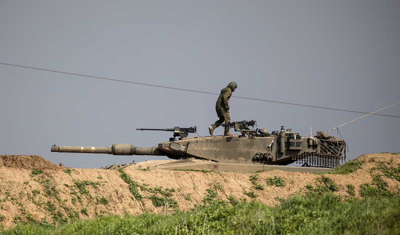 Israel and Hamas agree to Gaza ceasefire and hostage deal brokered by Trump