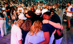 Thousands of students respond to gospel at UniteUs evangelistic event in Cincinnati