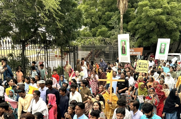 EU mission to review Pakistan’s human rights record