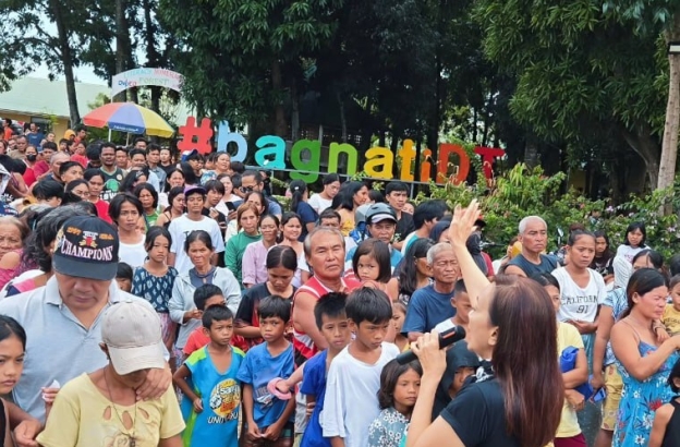 Filipino music icon offers hope to typhoon‑hit Cebuanos