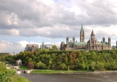 Religious expression defense removed from Canadian hate crime bill