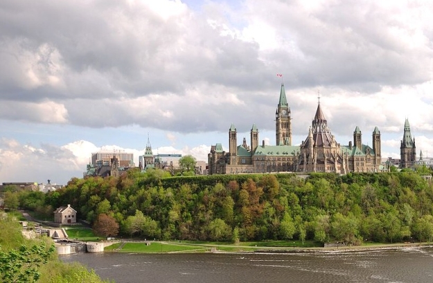 Religious expression defense removed from Canadian hate crime bill