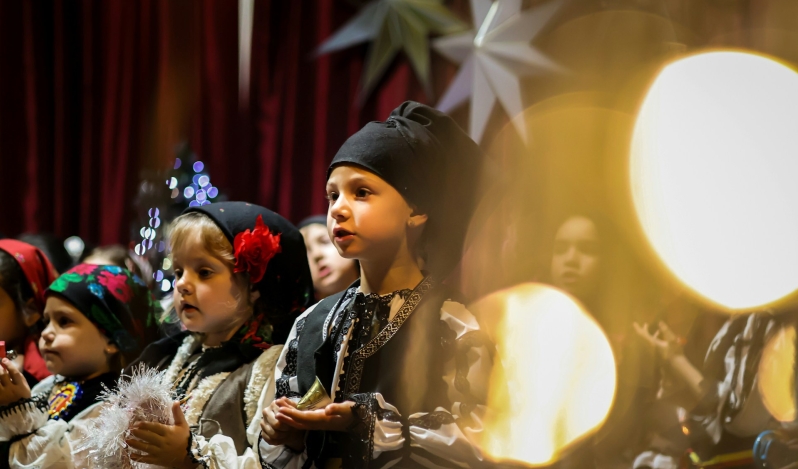 How candlelight, carols and chalk blessings shape Christmas across Eastern Europe