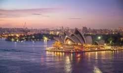 More than a million Australians attend church weekly, latest research finds