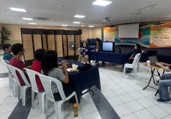 Filipino Deaf Community reviews New Testament translation into Filipino Sign Language