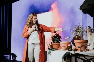 Cross-border Christian speaker platform now available in Switzerland
