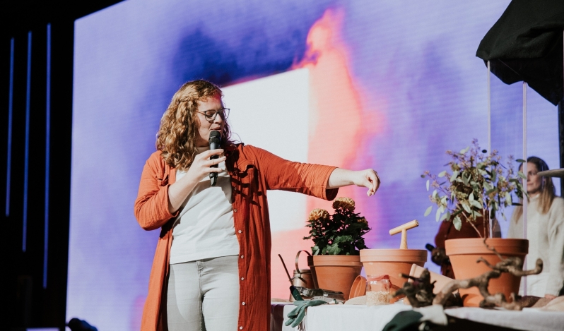 Cross-border Christian speaker platform now available in Switzerland
