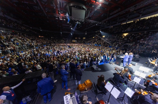 Thousands respond to Franklin Graham's Gospel message at historic Belarus evangelical festival