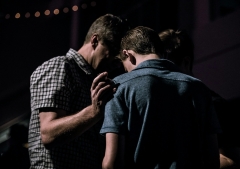 D6 Asia speaker offers five questions to navigate youth deconversion and deconstruction