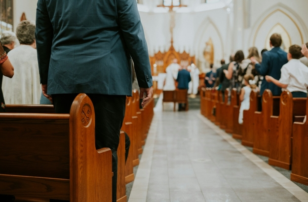 Religion linked to better mental health by 10-to-1 margin, major research review finds