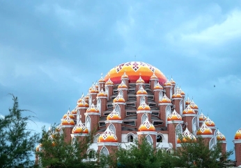 Muslims protest construction of church building in Indonesia