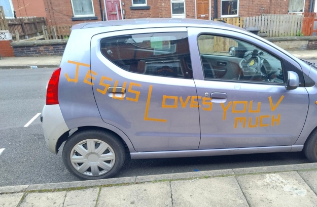 UK Insurer orders motorist to remove ‘Jesus loves you’ stickers