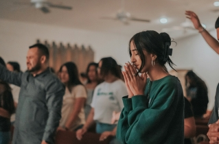 Most evangelicals give their spiritual lives a C+, new study finds